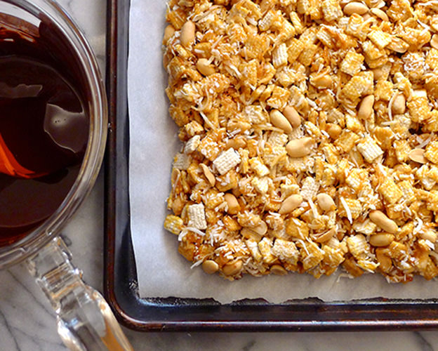 Caramel Corn Crunch Cookie Clusters