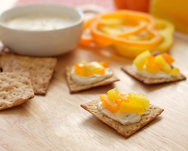 Cream Cheese & Bell Pepper Crackers