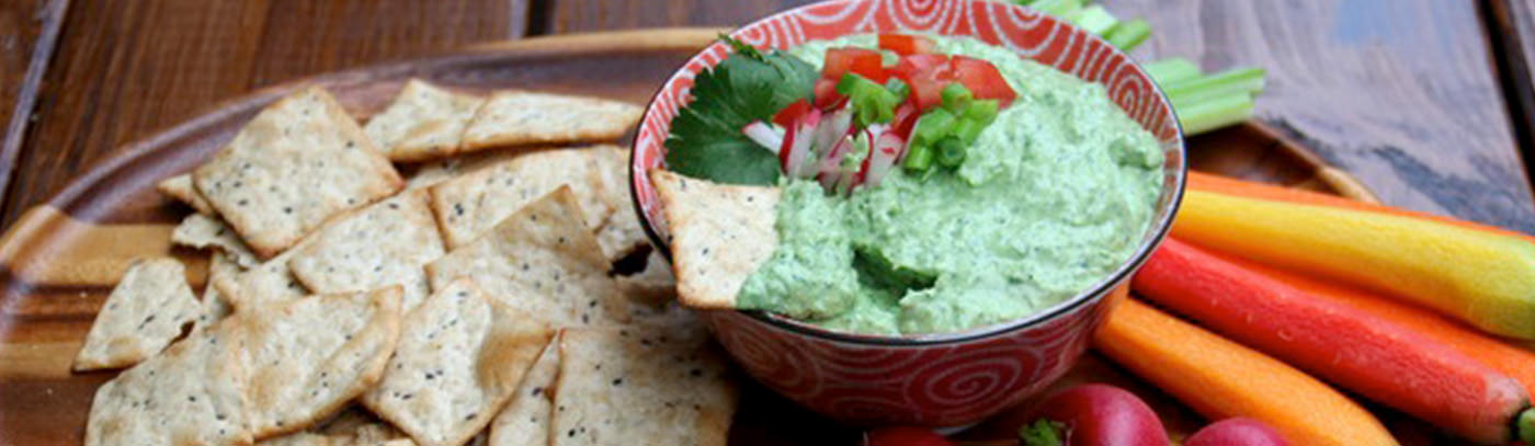 Spicy Avocado Yogurt Dip